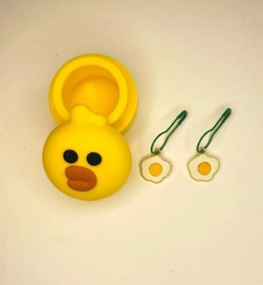 Mini silicone chicken-shaped jar with two enamel fried egg-shaped knitting and crochet stitch markers